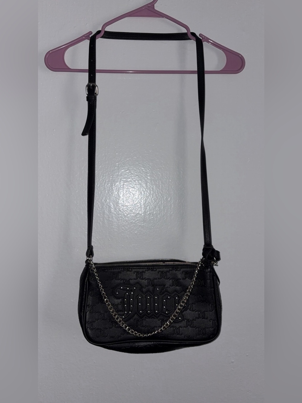 Juicy Couture Purse w/Silver Chain